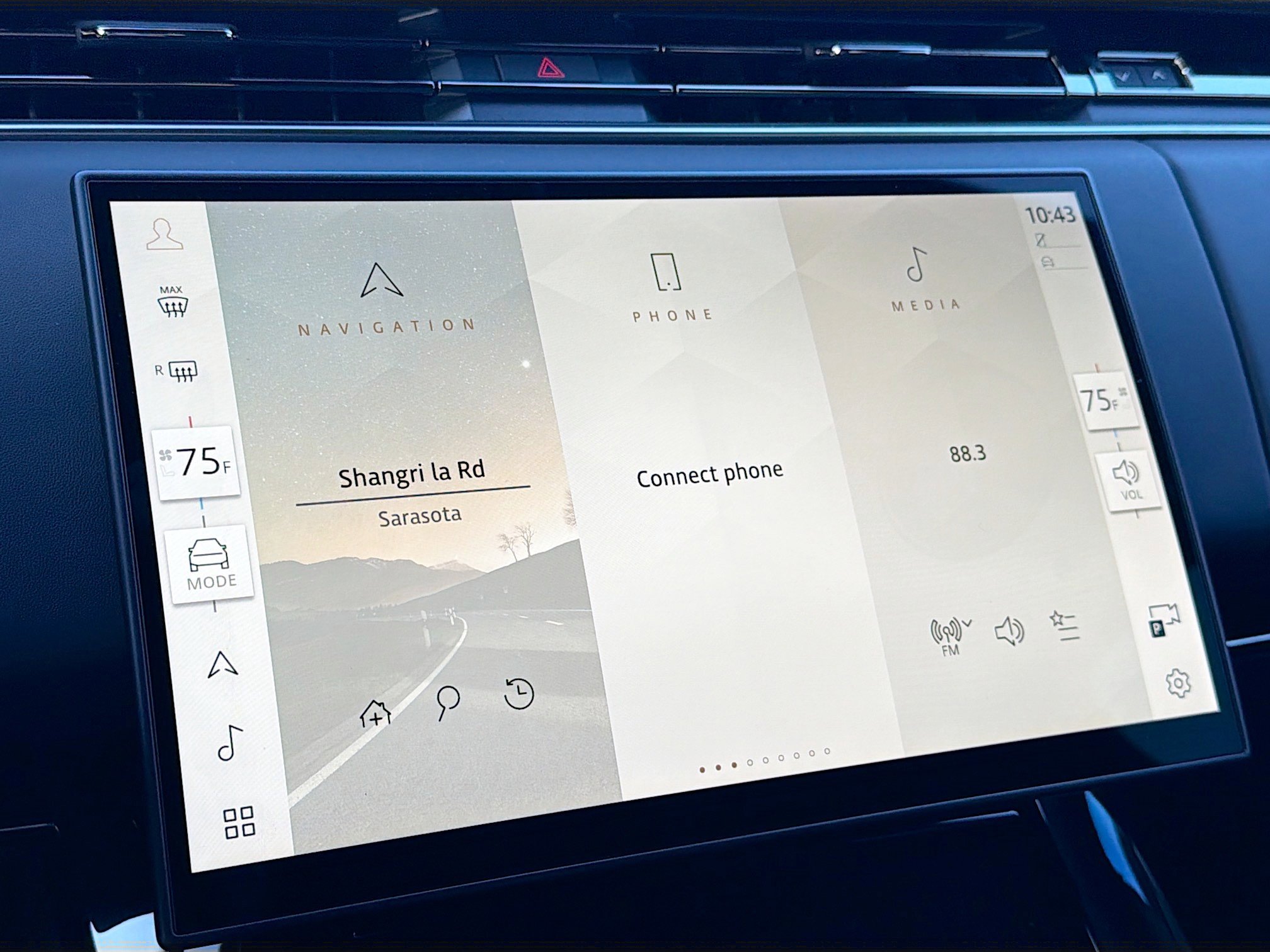 Used 2024 Land Rover Range Rover Sport SE image 32