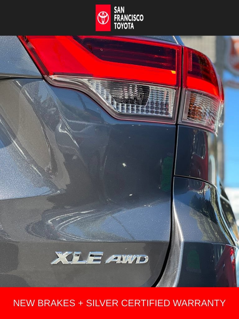 Certified 2019 Toyota Highlander XLE AWD/4WD image 10