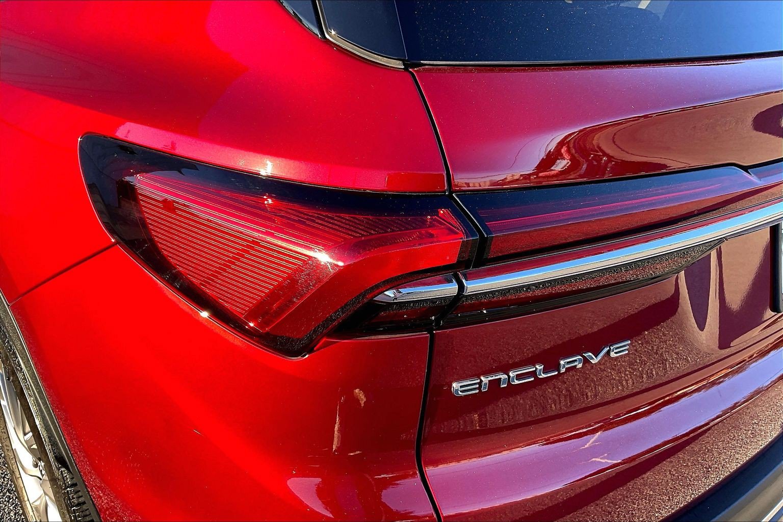Used 2025 Buick Enclave Preferred FWD image 33