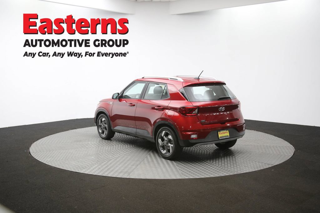 Used 2024 Hyundai Venue SEL image 64