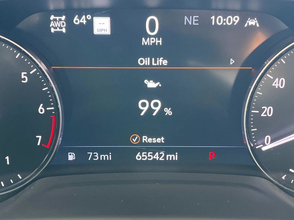 Used 2022 Buick Envision Avenir w/ Premium Seat Package image 40