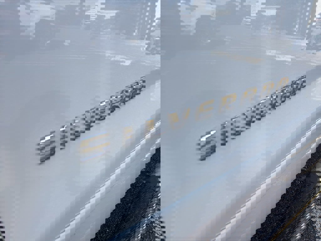 Used 2018 Chevrolet Silverado 1500 LT w/ All Star Edition image 3