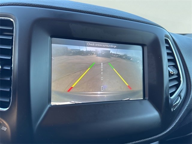 Used 2018 Jeep Compass Latitude w/ Popular Equipment Group image 23