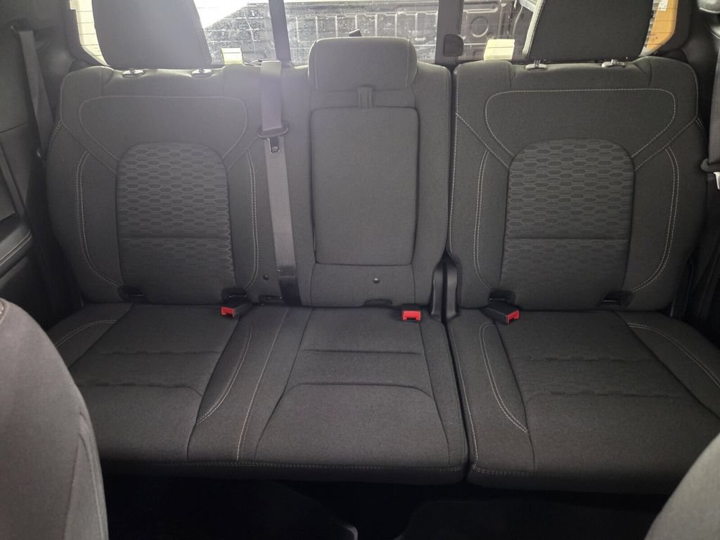 Used 2025 RAM 1500 Big Horn RWD image 22