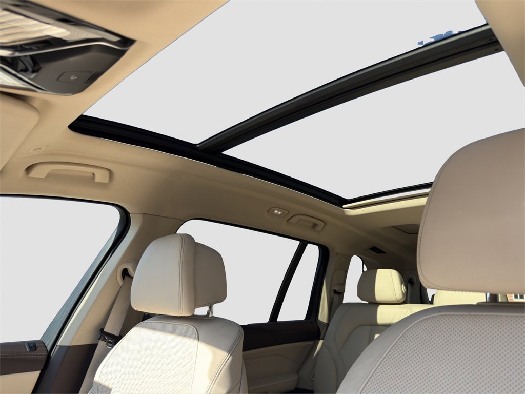 Used 2019 BMW X7 xDrive40i w/ Cold Weather Package image 7