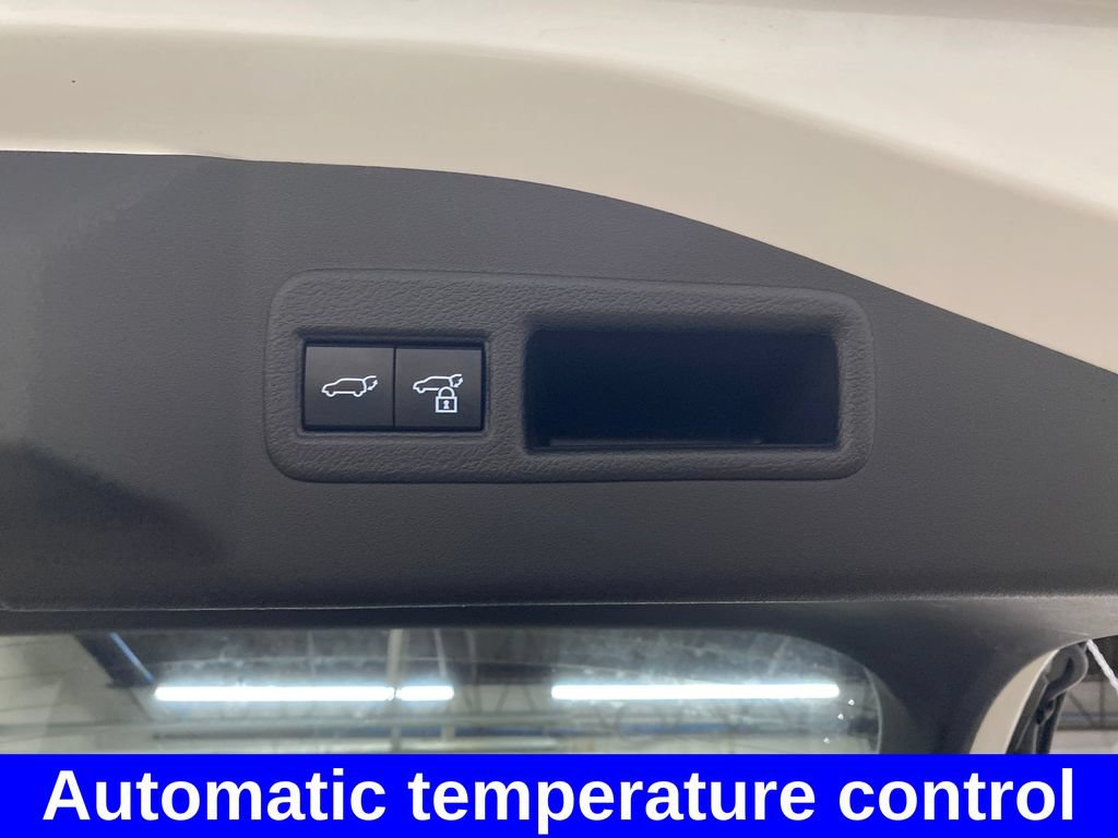 Certified 2024 Subaru Solterra AWD/4WD image 16