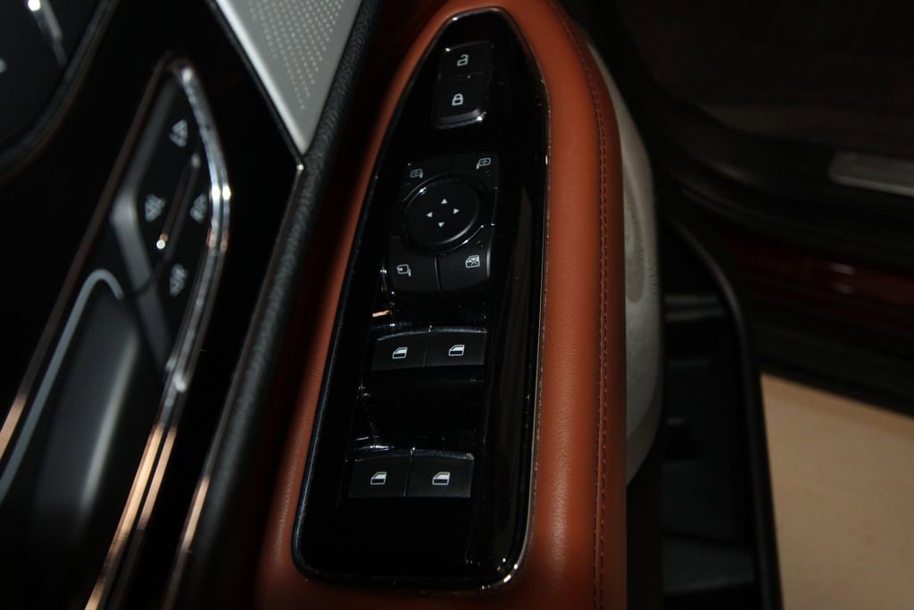 Used 2018 Lincoln Navigator L Reserve image 6