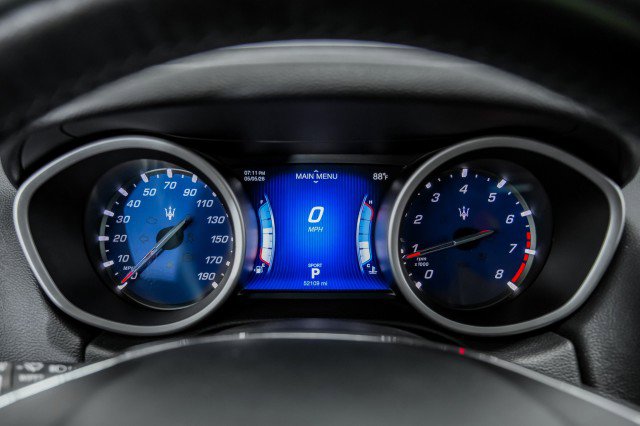 Used 2016 Maserati Ghibli RWD image 18