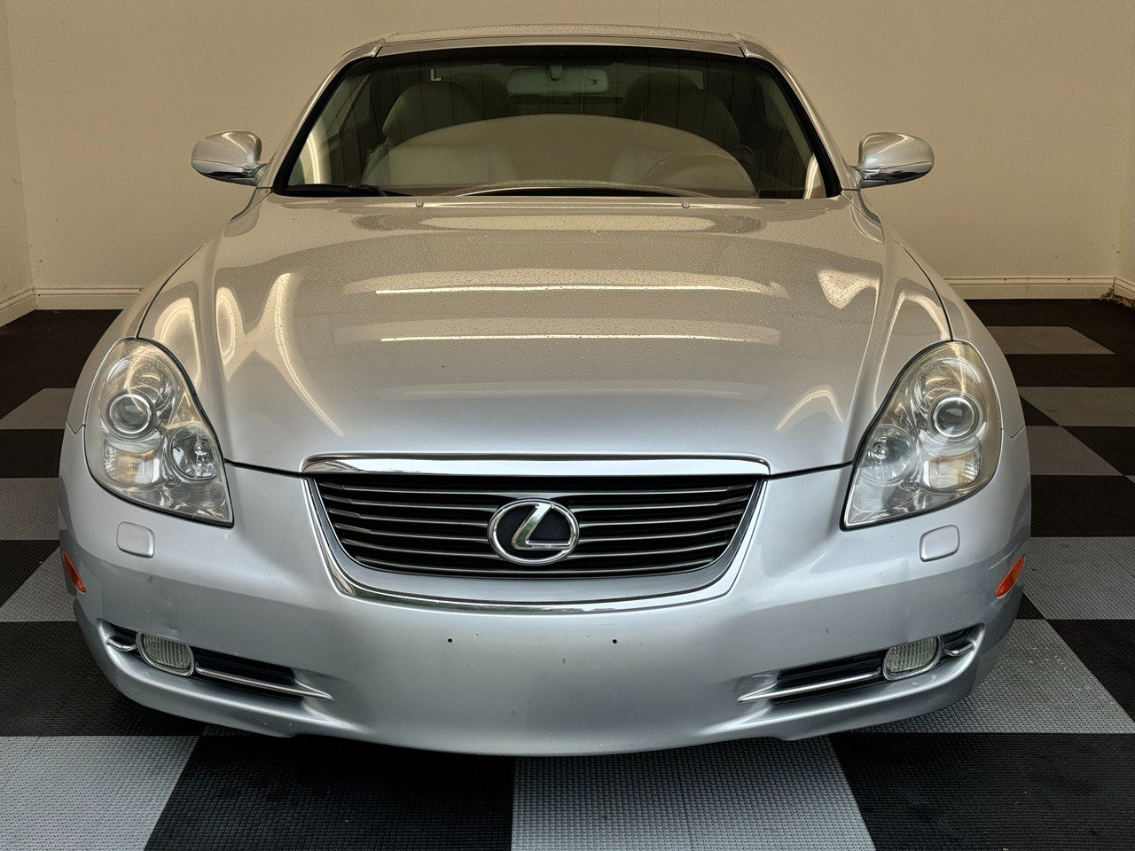 Used 2007 Lexus SC 430 Convertible image 2