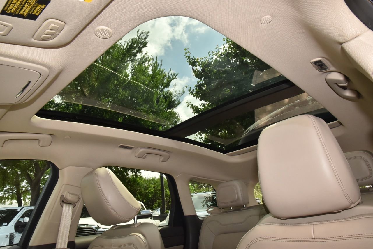 Used 2022 Lincoln Corsair FWD w/ Premium Package image 32