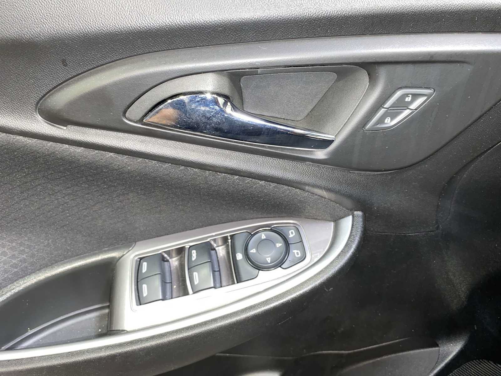 Used 2024 Chevrolet Malibu LT FWD image 23