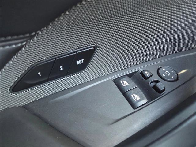 Used 2025 BMW M4 Competition RWD image 12