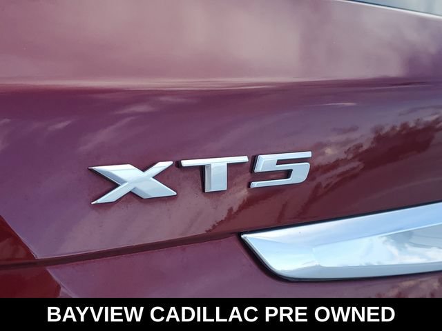 Used 2018 Cadillac XT5 Luxury w/ Driver Awareness Package FWD image 11