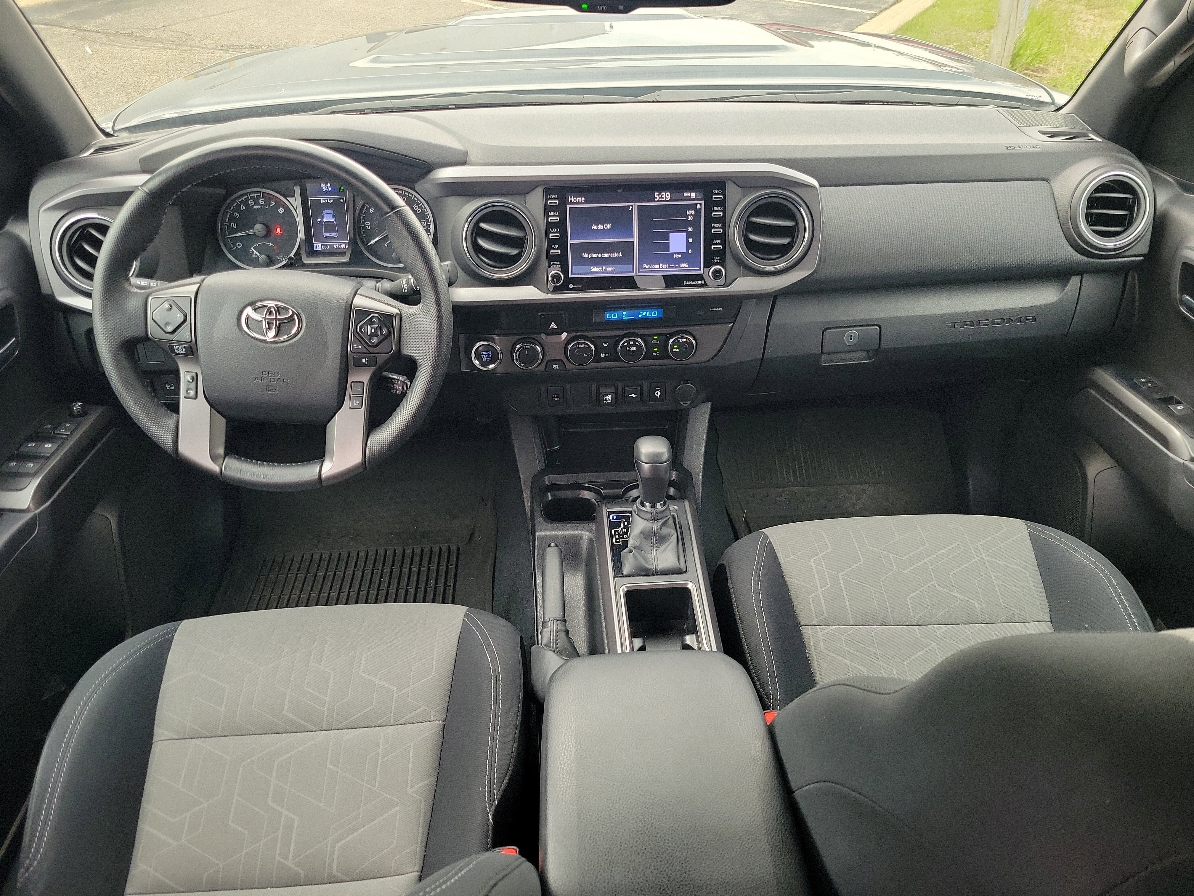 Used 2023 Toyota Tacoma TRD Sport image 12