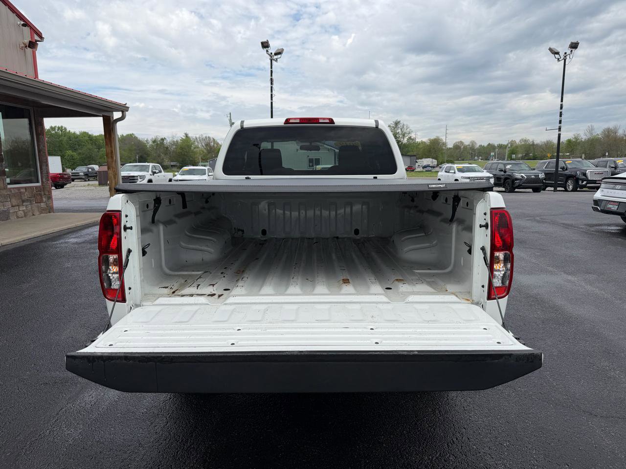 Used 2019 Nissan Frontier S RWD image 6