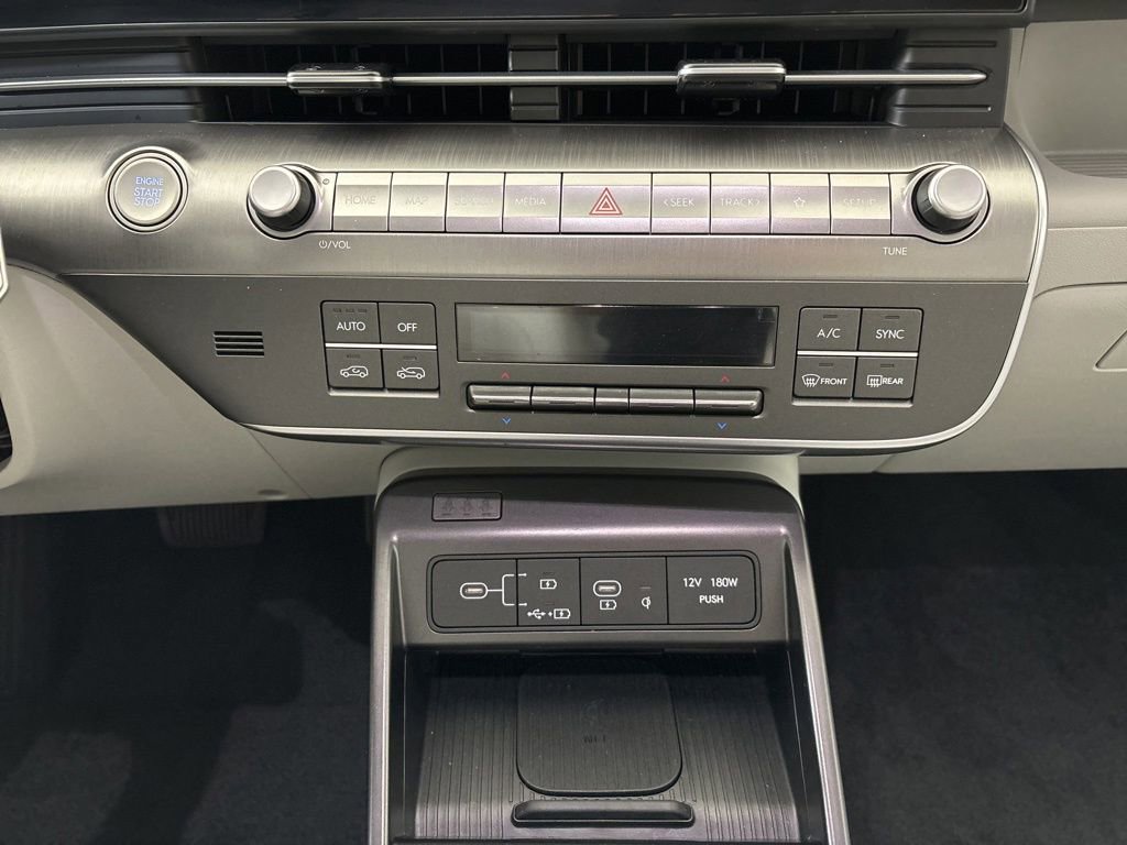 Certified 2025 Hyundai Kona SEL image 24