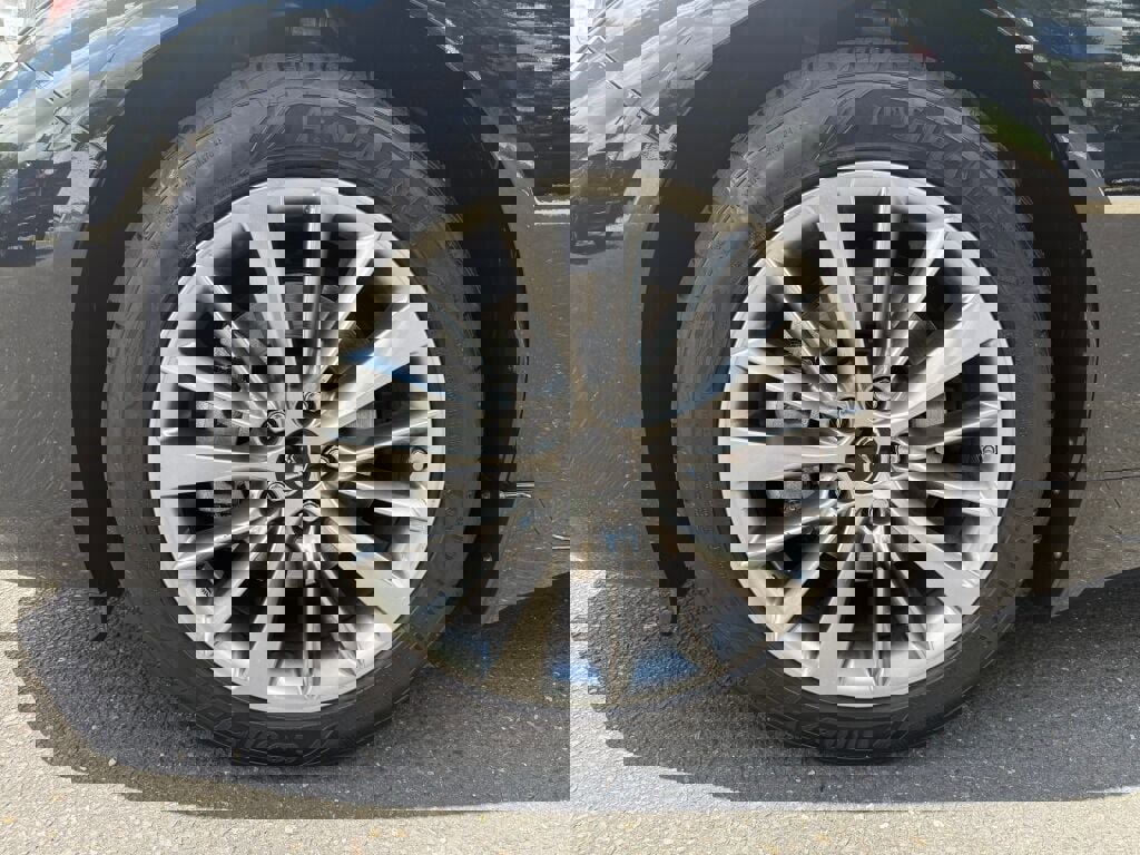 Used 2022 INFINITI Q50 Luxe w/ Cargo Package image 36