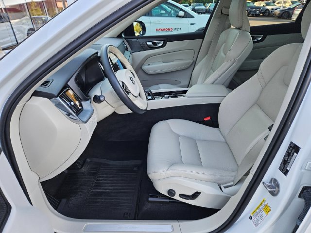 Certified 2024 Volvo XC60 T8 Plus w/ Protection Package Premier AWD/4WD image 17