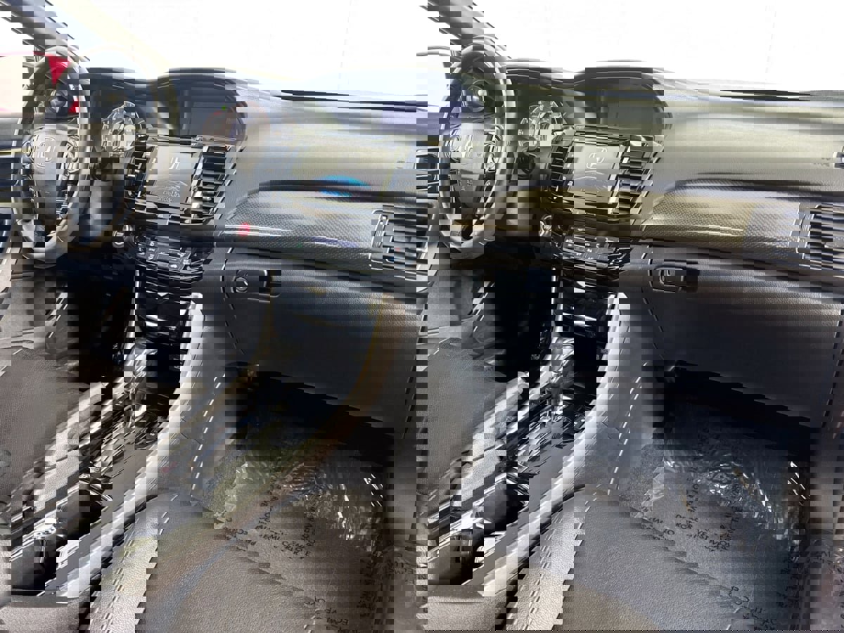 Used 2017 Honda Accord Touring image 32