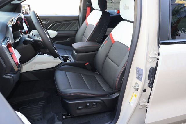New 2026 GMC Canyon AT4X w/ AT4X AEV Edition AWD/4WD image 12
