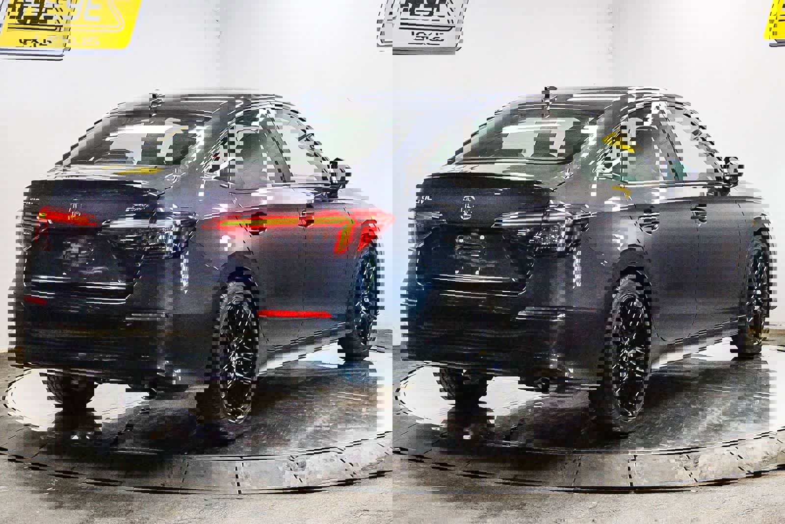 Used 2025 Honda Civic Sport image 4