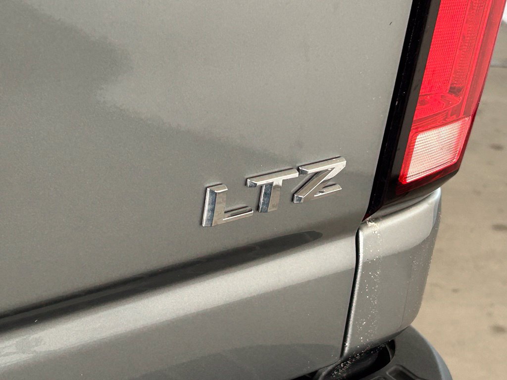 Used 2024 Chevrolet Silverado 2500 LTZ AWD/4WD image 46