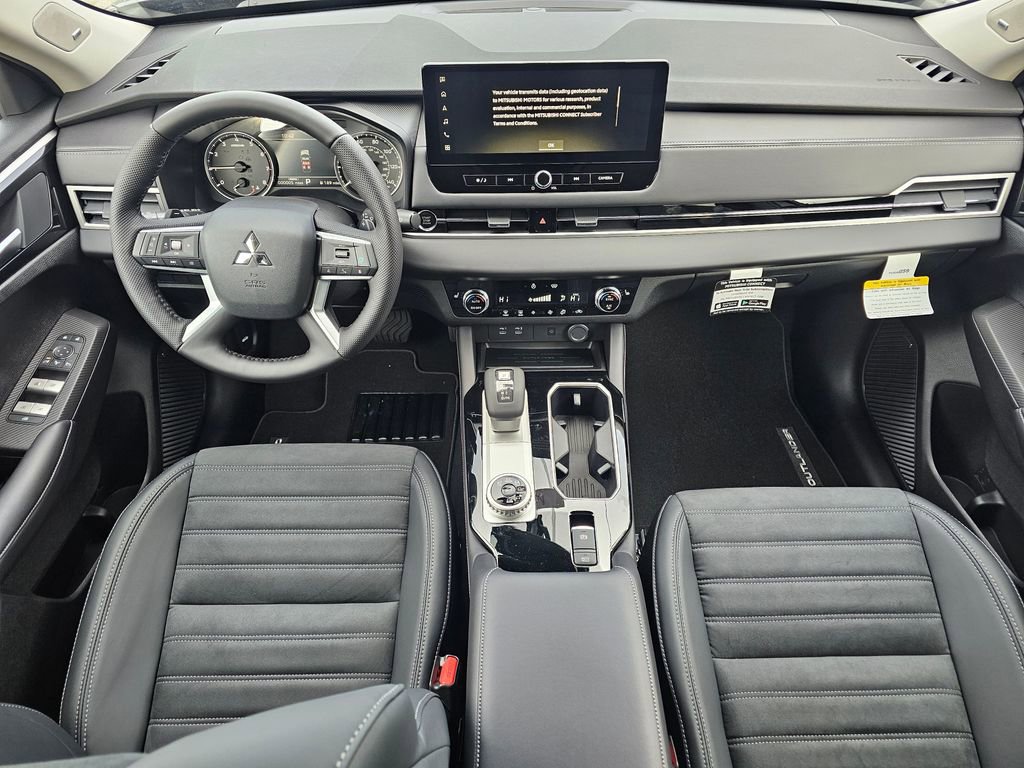 New 2026 Mitsubishi Outlander SE image 13