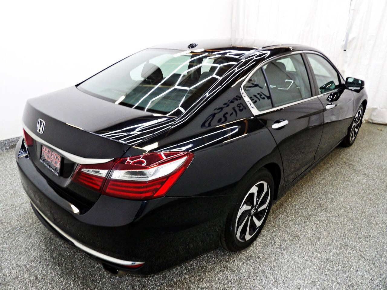 Used 2016 Honda Accord EX-L image 6