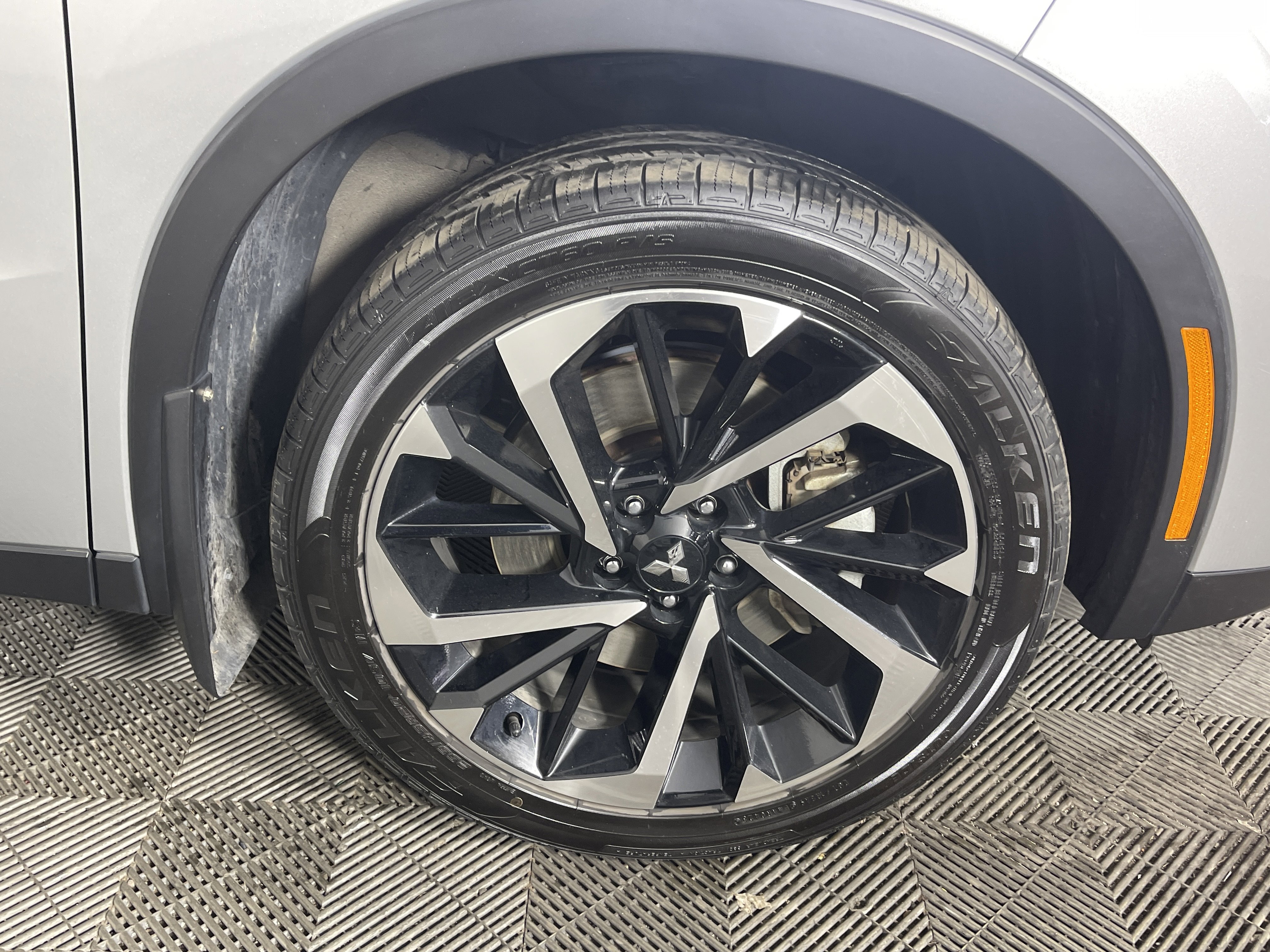 Used 2022 Mitsubishi Outlander SE image 7