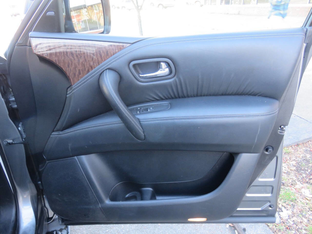 Used 2019 Nissan Armada SL w/ Premium Package image 28