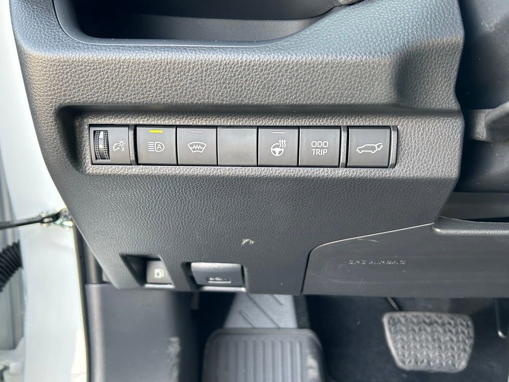 Used 2025 Toyota RAV4 XSE w/ Weather Package image 16
