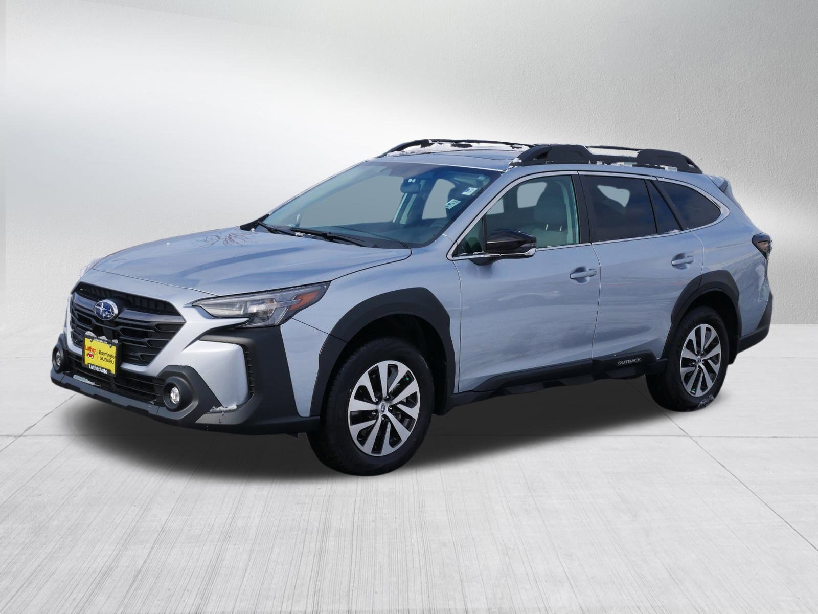 Certified 2025 Subaru Outback Premium image 3