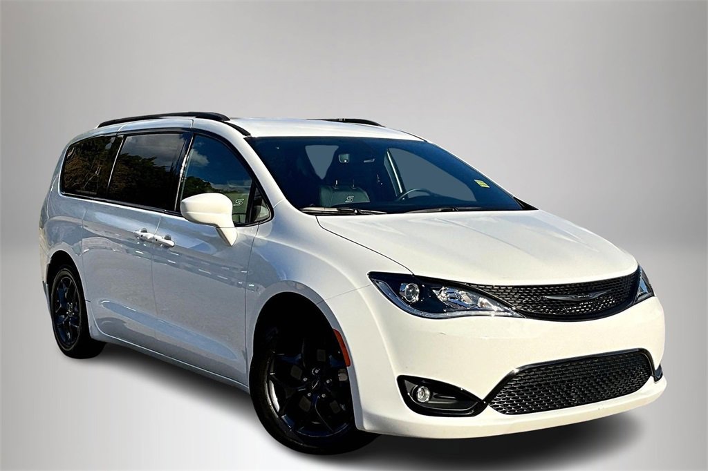 Used 2020 Chrysler Pacifica Touring-L w/ S Appearance Package
