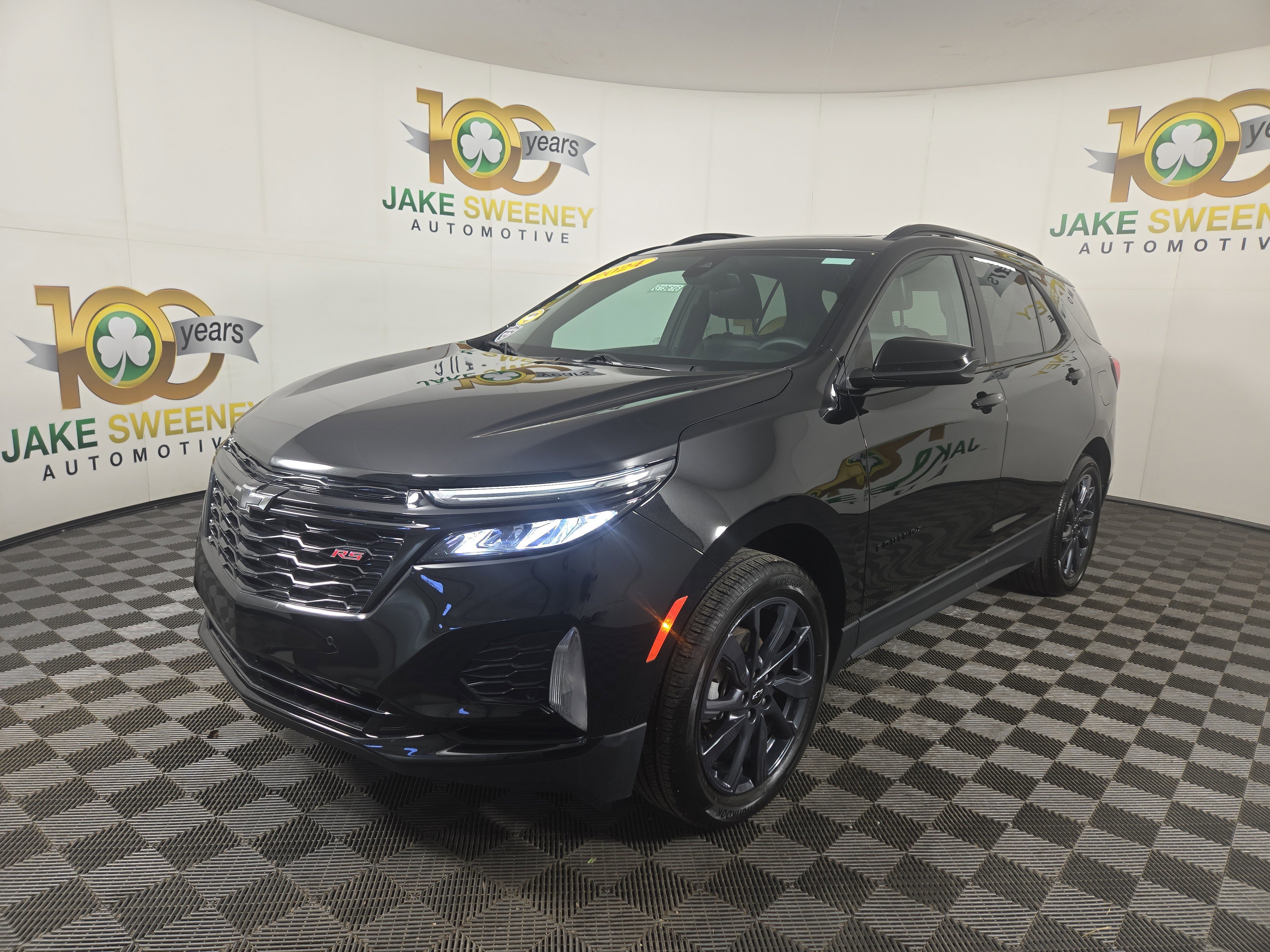 Used 2024 Chevrolet Equinox RS image 3