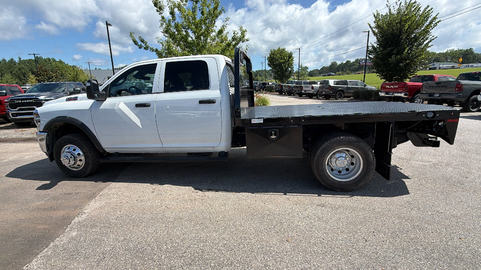 New 2026 RAM 3500 Tradesman AWD/4WD image 11