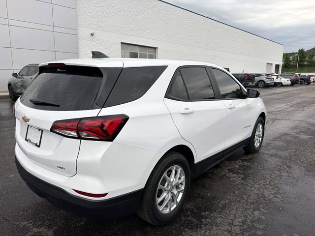 Used 2023 Chevrolet Equinox LS w/ LPO, Floor Liner Package image 4