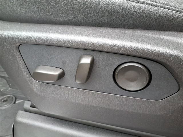 New 2026 GMC Sierra 2500 SLT w/ SLT Convenience Package image 13