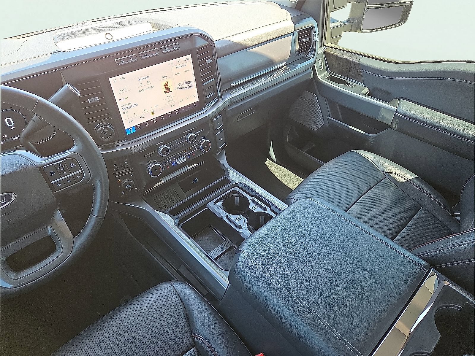 Used 2024 Ford F250 Lariat w/ Lariat Ultimate Package AWD/4WD image 11