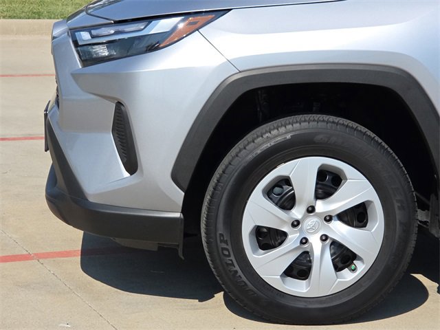 Used 2024 Toyota RAV4 LE image 5