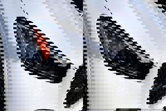 Used 2025 Mercedes-Benz GLE 350 4MATIC image 35