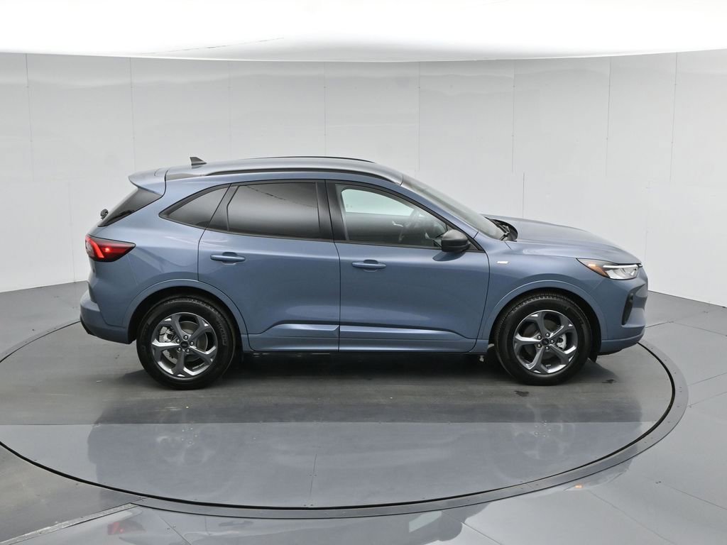 Used 2024 Ford Escape ST-Line w/ Equipment Group 301A image 33
