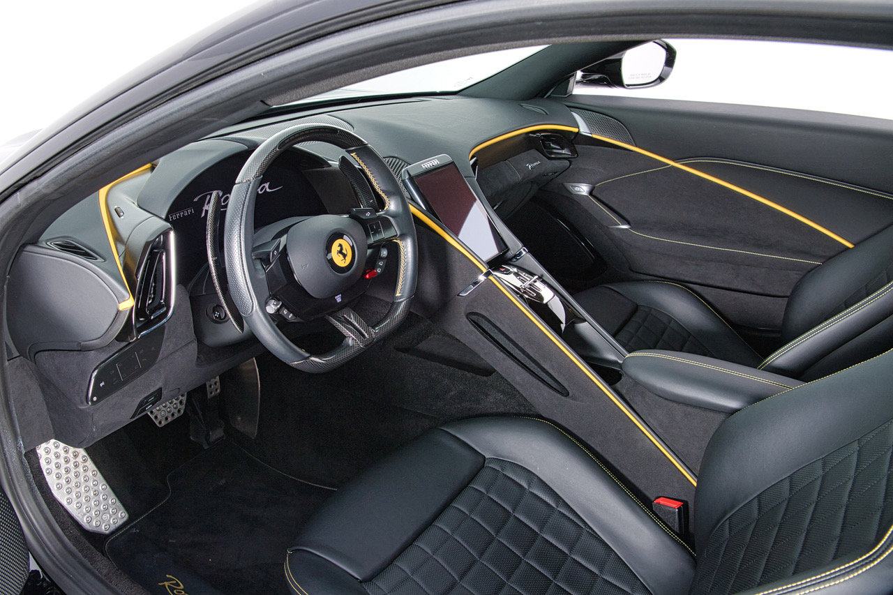 Certified 2021 Ferrari Roma RWD image 4