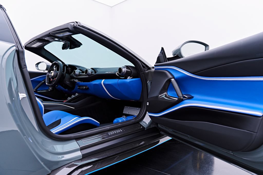 Used 2023 Ferrari 812 GTS RWD image 61