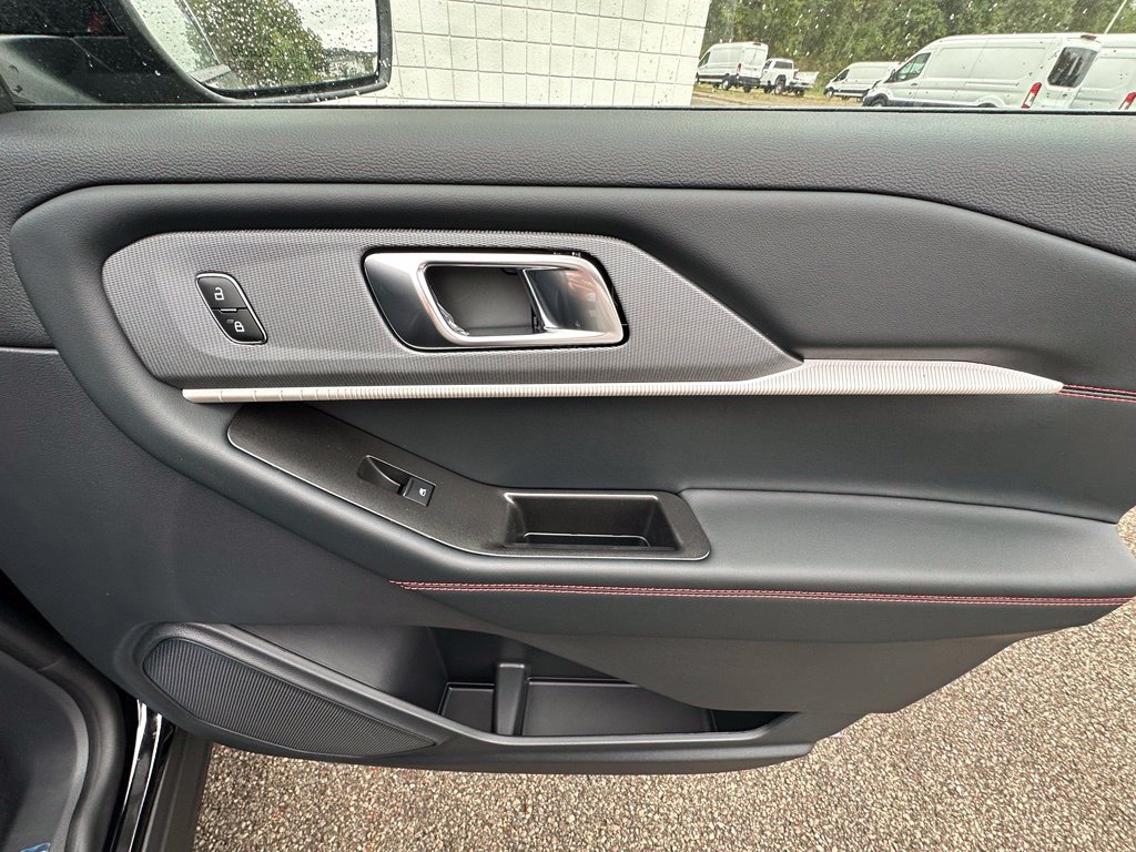 New 2027 Ford Explorer ST-Line AWD/4WD image 22