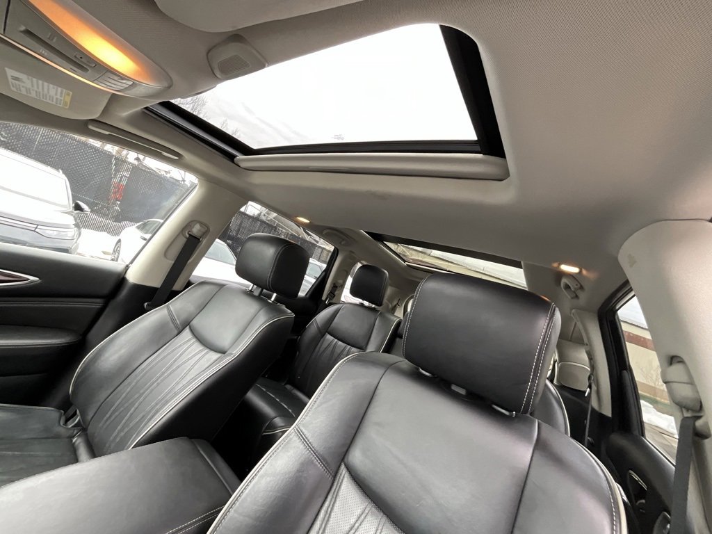 Used 2018 INFINITI QX60 Luxe w/ Deluxe Technology Package image 12