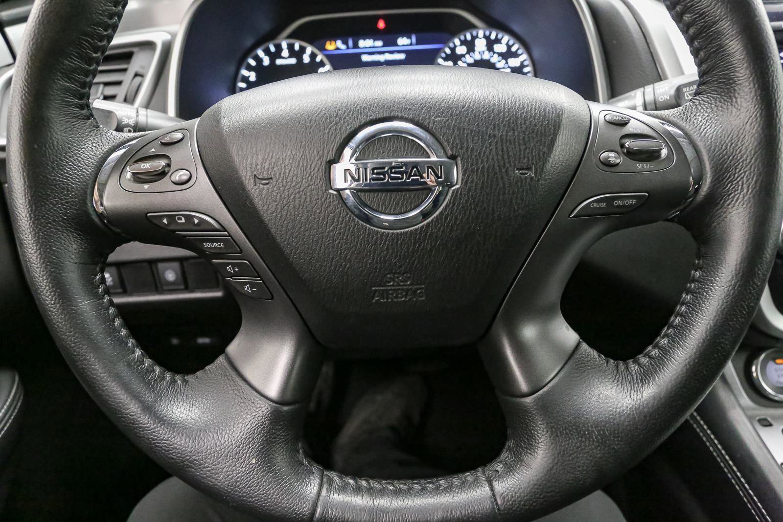 Used 2020 Nissan Murano SV image 30