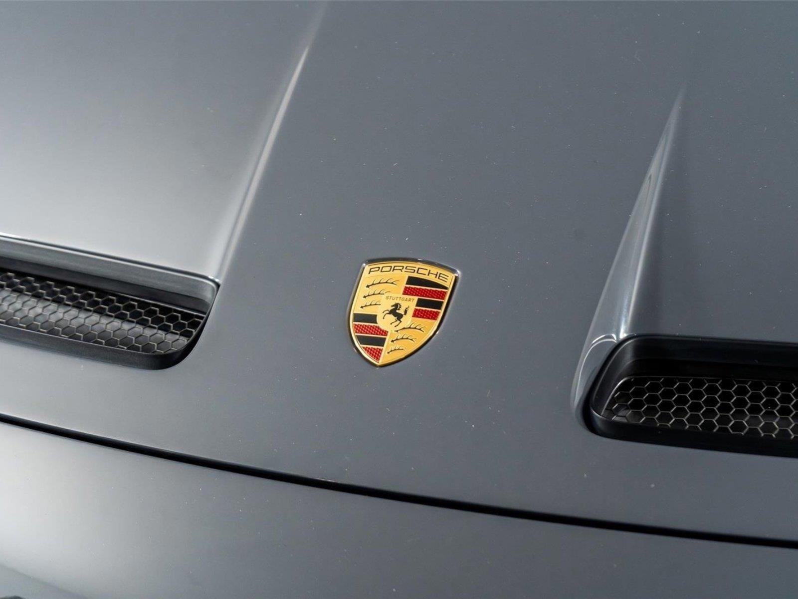 Used 2026 Porsche 911 GT3 w/ Lightweight Package In Black RWD image 25