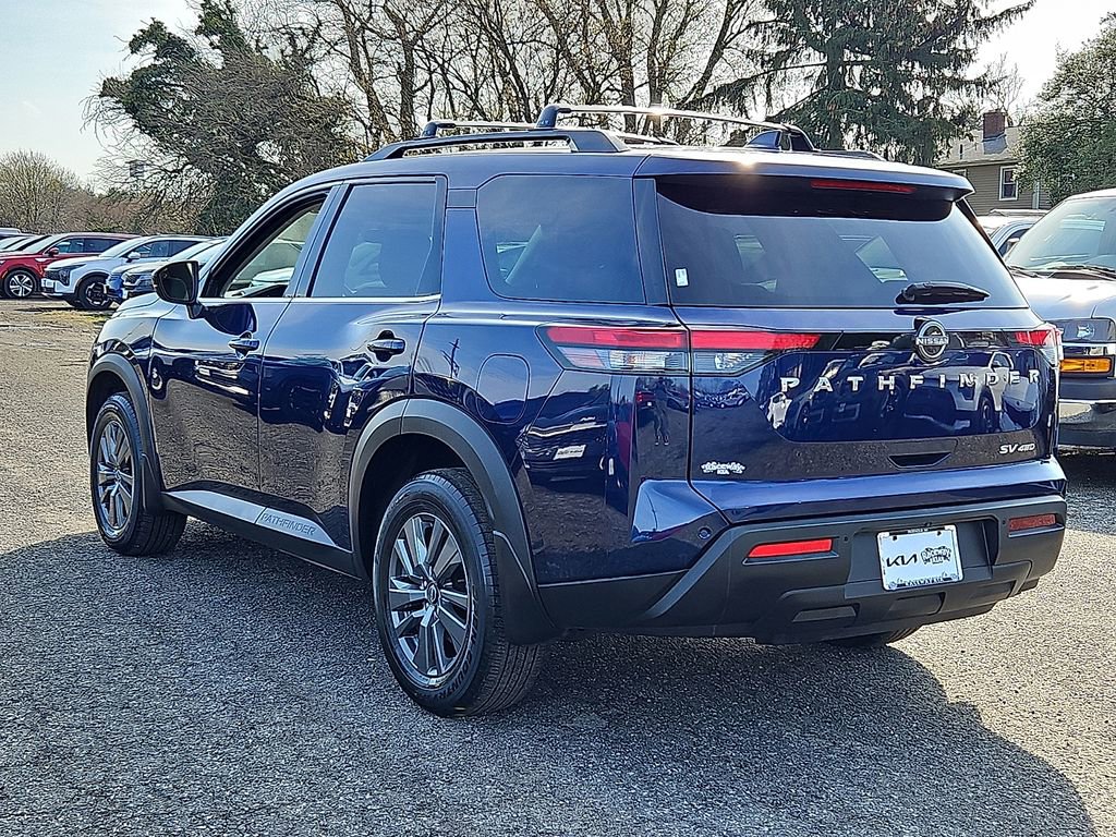 Used 2022 Nissan Pathfinder SV AWD/4WD image 4