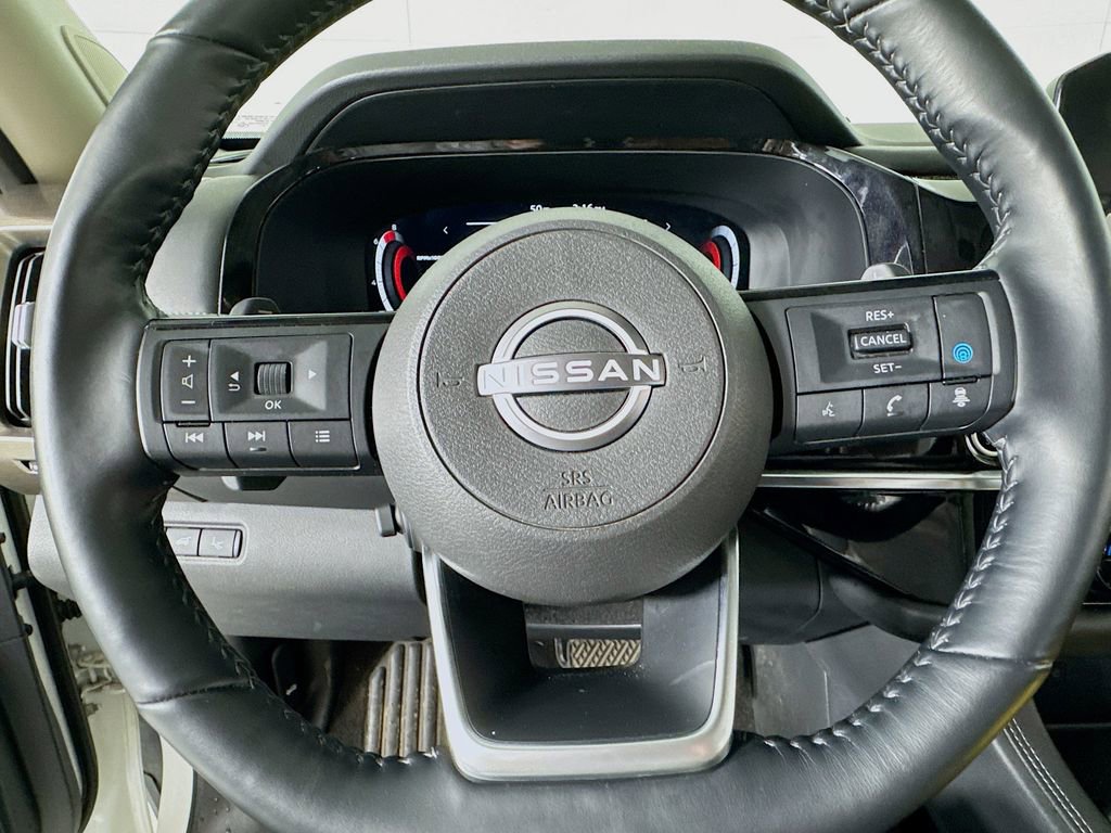 Used 2023 Nissan Pathfinder Platinum w/ Cargo Package image 43