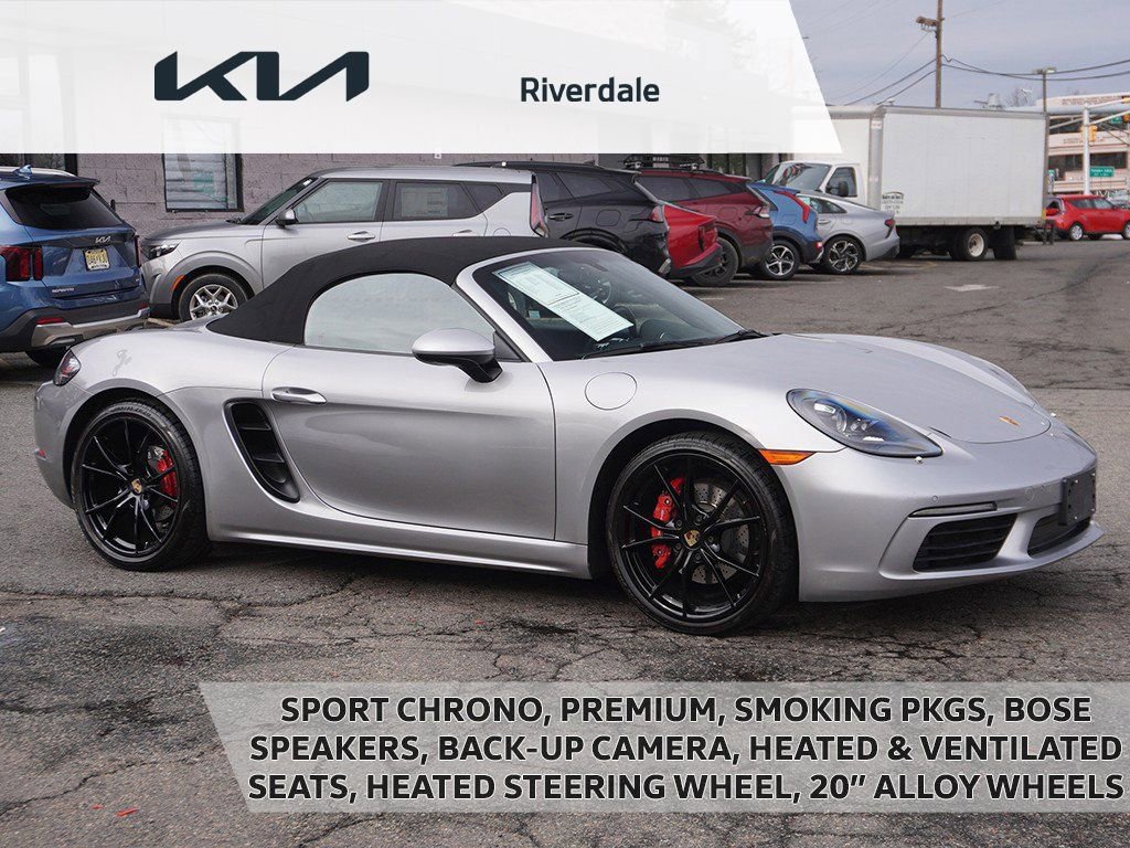 Used 2023 Porsche 718 Boxster S w/ Sport Chrono Package RWD video 1